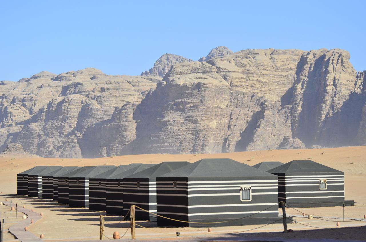 Galaxies And Planets Camp Hotel Wadi Rum Exterior photo